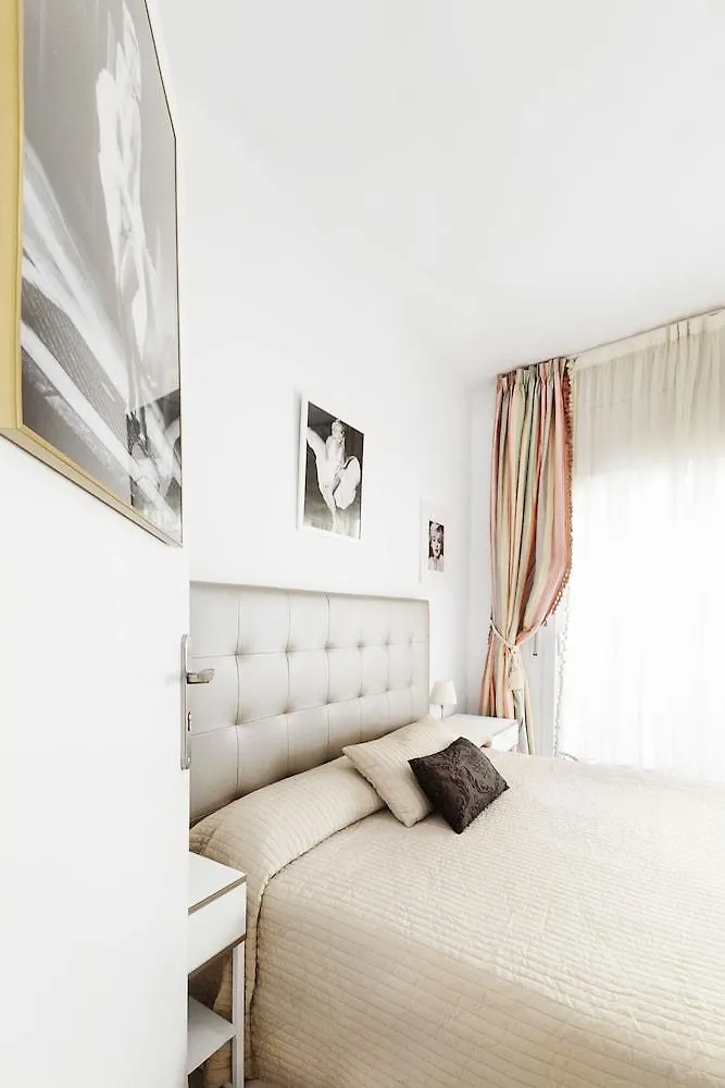 Casa Rainbow Sitges Adults Only Hotel 3*,